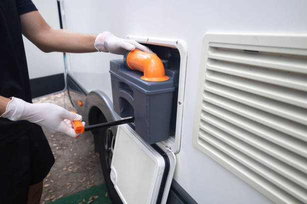 Best Portable toilet rental cost  in Silver Springs, FL
